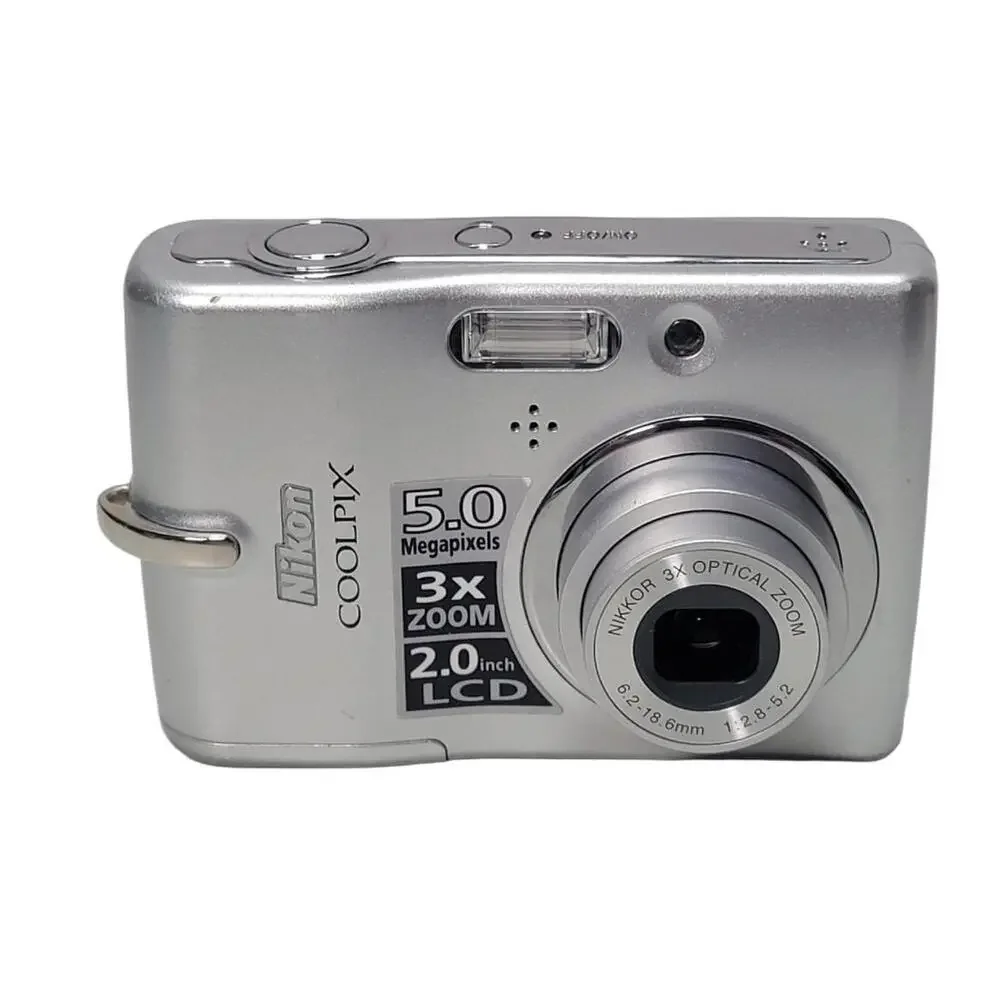 Nikon Coolpix L10 Digital Compact Camera 5.0MP Silver Complete In Box TESTED